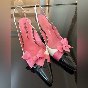 Beverly Feldman Black and Pink Bow vintage Heels